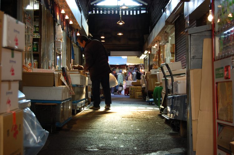 店じまいが増え 急増するシャッター通り 活気を取り戻す方法について 空き家の活用は アキサポ