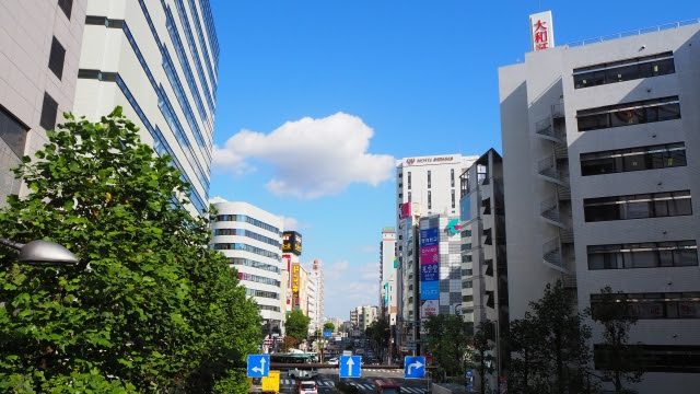 街並みと青空