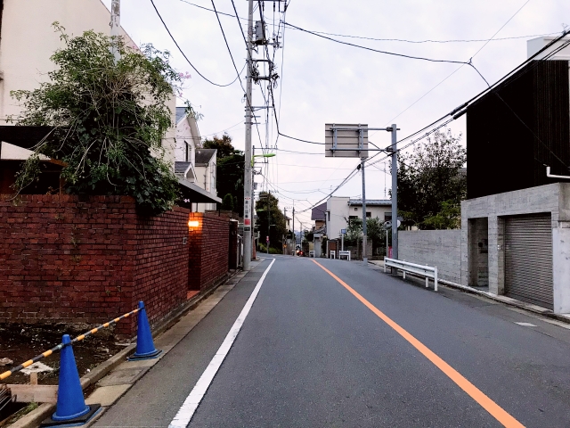 世田谷区の道路風景