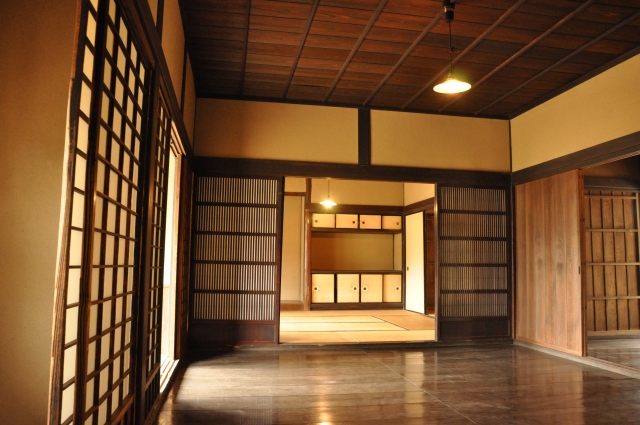 明るい和風内観