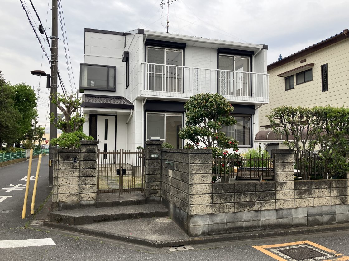 埼玉県八潮市八潮四丁目　戸建