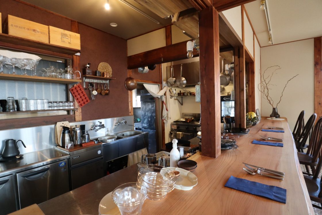 【2/9リリース配信】「アキサポ」の空き家活用スキームを利用！大阪・南大伴町の木造平屋の空き家が 農園一体型・自然派イタリアレストラン「Daccia」として新たにオープン