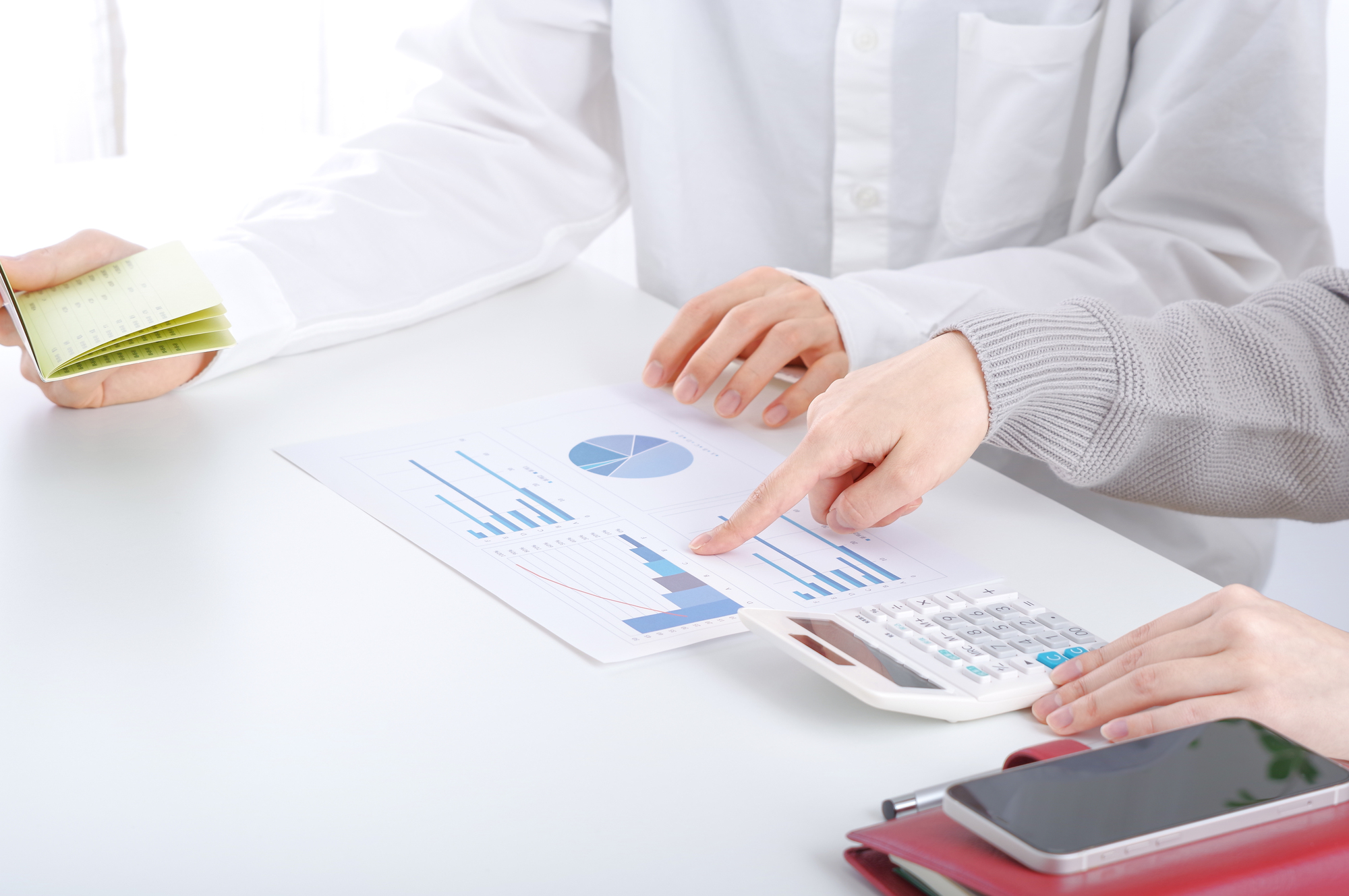 夫婦間でも贈与税はかかるのか?押さえておきたい基礎知識