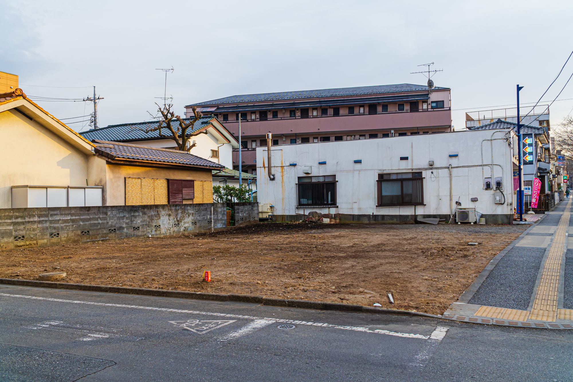 【2026年版】土地買取の相場はいくら？仲介との違い・高く売るコツ・注意点を解説