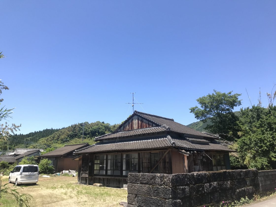 宮崎県えびの市小田